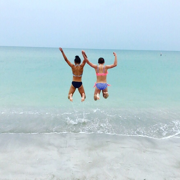 Meet your Posher, Beth - Picture 1 of 1